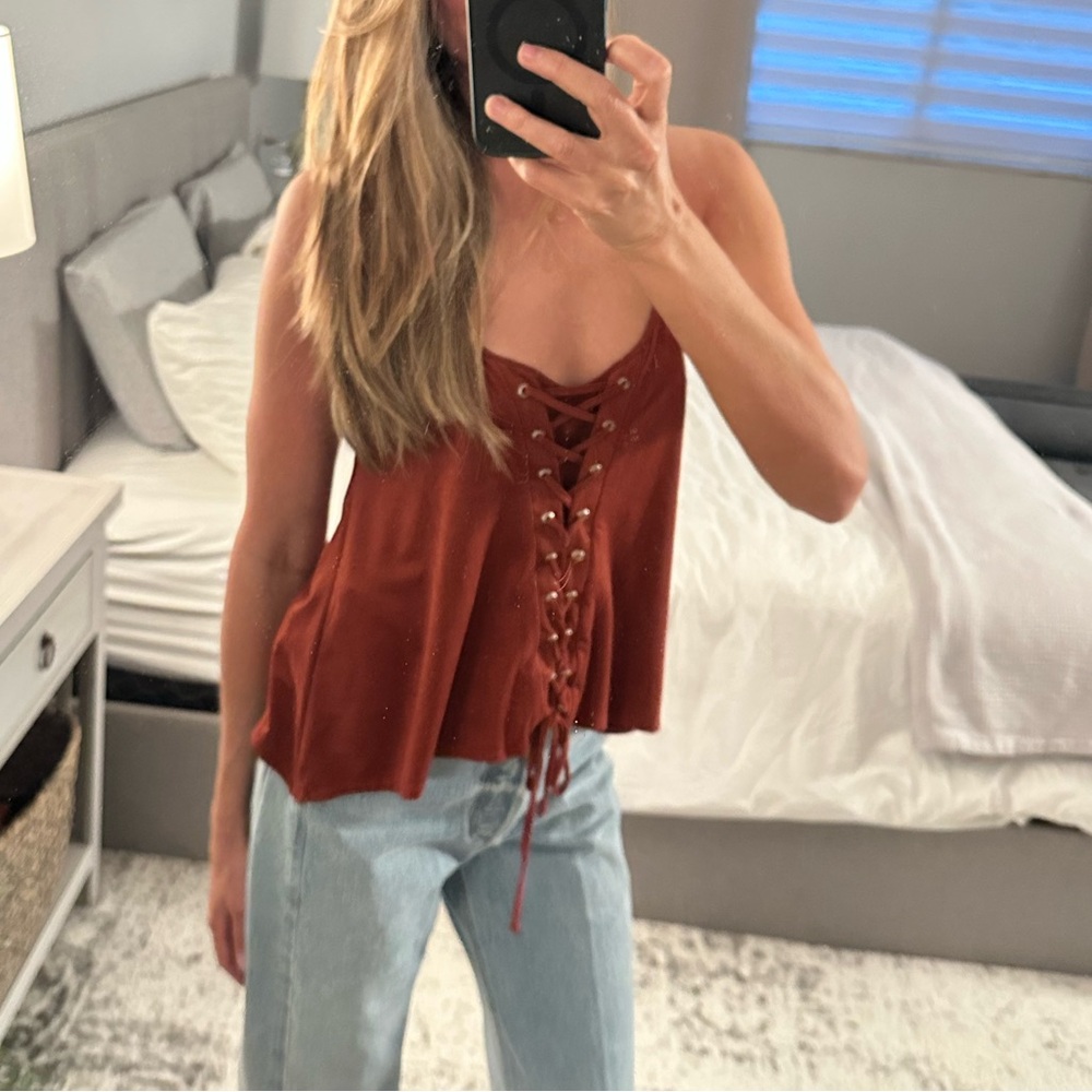 OLIVACEOUS tank top